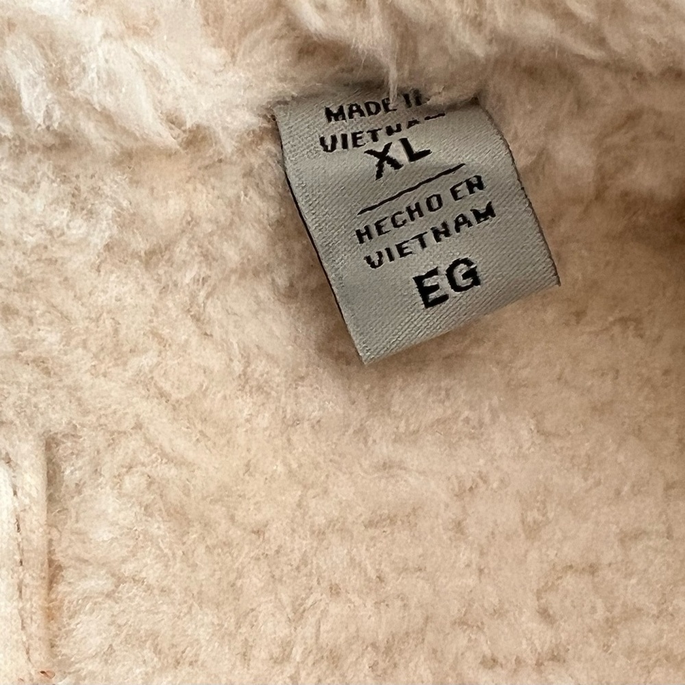Levi’s Women Cream Faux Jacket - Picture 11 of 11